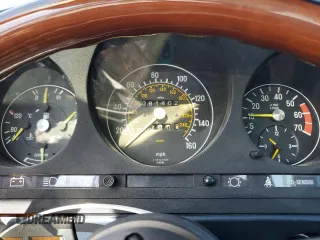 1984 Mercedes-Benz 380 with VIN WDBBA45A2EA008289, listed as a Copart auction lot 81090604 with 81,402 mi miles and Salvage Title. Bid and sale history available at carsss.com. Image 9.