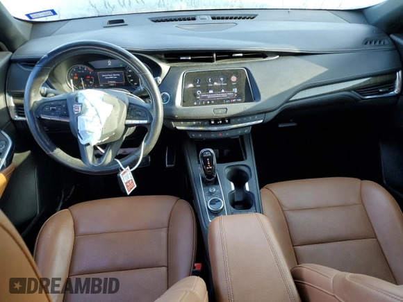 2020 Cadillac XT4 FWD Sport z VIN 1GYFZER40LF134537, wystawiony jako Copart lot #48219045 z przebiegiem 77 307 mil mil oraz Szkoda całkowita • Salvage title. Historia ofert i sprzedaży dostępna na DreamBid. Obrazek 8.