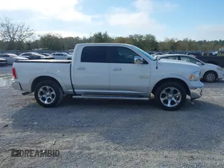 2017 Ram 1500 Laramie z VIN 1C6RR6NG9HS556255, wystawiony jako IAAI lot #41889626 z przebiegiem 90 141 mil mil oraz . Historia ofert i sprzedaży dostępna na DreamBid. Obrazek 13.