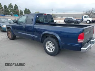 2001 Dodge Dakota with VIN 1B7GL22X41S247460, listed as a IAAI auction lot 41902565 with 189,887 mi miles. Bid and sale history available at carsss.com. Image 3.