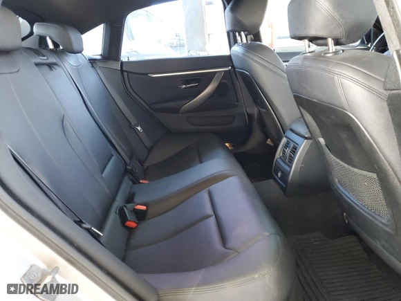 2019 BMW 4 Series 430i with VIN WBA4J1C52KBM18513, listed as a Copart auction lot 50002515 with 106,899 mi miles and Salvage Title. Bid and sale history available at carsss.com. Image 10.