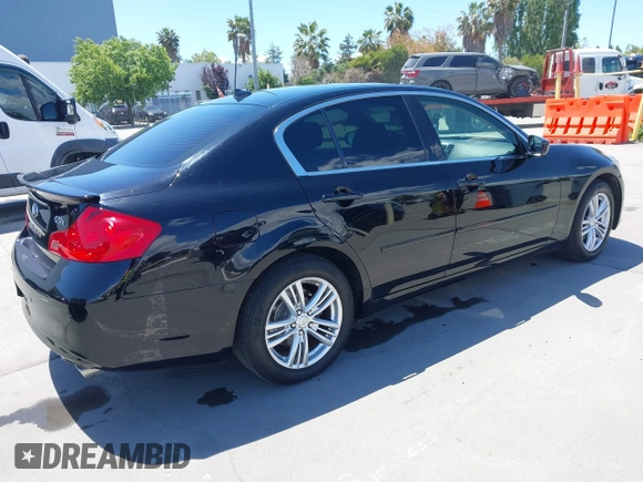 2013 Infiniti G37 x z VIN JN1CV6AR9DM767166, wystawiony jako IAAI lot #42259184 z przebiegiem 81 107 mil mil oraz . Historia ofert i sprzedaży dostępna na DreamBid. Obrazek 4.