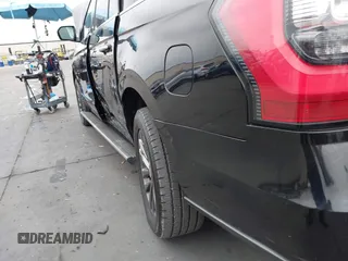 2020 Ford Expedition Max Limited z VIN 1FMJK2AT8LEA11950, wystawiony jako IAAI lot #42349349 z przebiegiem 83 753 mil mil oraz . Historia ofert i sprzedaży dostępna na DreamBid. Obrazek 12.