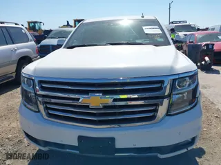 2019 Chevrolet Suburban LT with VIN 1GNSKHKC2KR297254, listed as a IAAI auction lot 41765492 with 63,058 mi miles. Bid and sale history available at carsss.com. Image 12.