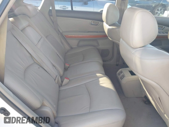 2006 Lexus RX 330 with VIN 2T2GA31U46C047556, listed as a IAAI auction lot 41921830 with 251,350 mi miles. Bid and sale history available at carsss.com. Image 8.