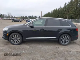 2018 Audi Q7 Premium Plus with VIN WA1LHAF76JD000508, listed as a IAAI auction lot 41837269 with 96,296 mi miles. Bid and sale history available at carsss.com. Image 13.