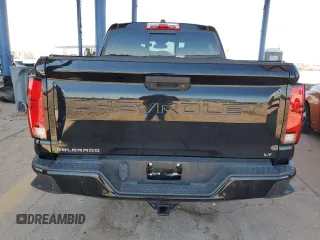 2023 Chevrolet Colorado 2WD LT z VIN 1GCPSCEK8P1134215, wystawiony jako Copart lot #61431925 z przebiegiem 24 686 mil mil oraz Szkoda całkowita • Salvage title. Historia ofert i sprzedaży dostępna na DreamBid. Obrazek 6.