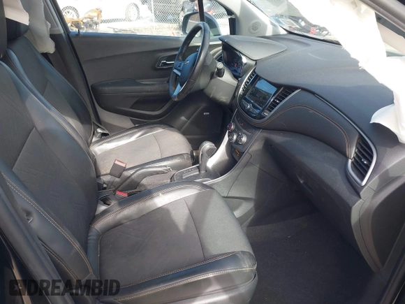 2018 Chevrolet Trax LT with VIN 3GNCJPSB1JL231115, listed as a IAAI auction lot 41686302 with 44,763 mi miles. Bid and sale history available at carsss.com. Image 5.