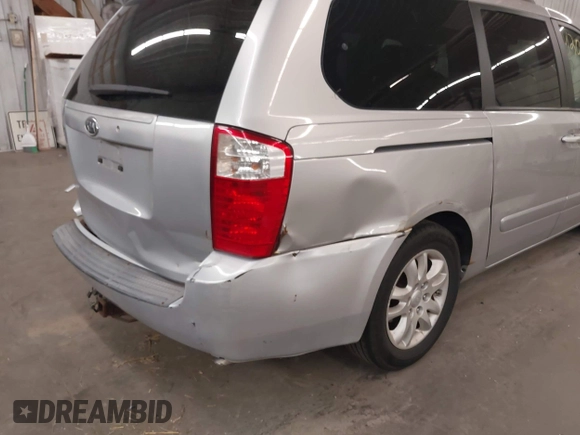 2008 Kia Sedona LX with VIN KNDMB233186199386, listed as a IAAI auction lot 42034648 with 216,874 mi miles and . Bid and sale history available at carsss.com. Image 13.