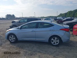 2012 Hyundai Elantra Limited с VIN KMHDH4AEXCU469312, выставлен на аукционе IAAI как лот 42602449 с пробегом 124 285 миль миль и . История ставок и продаж доступна на DreamBid. Изображение 14.