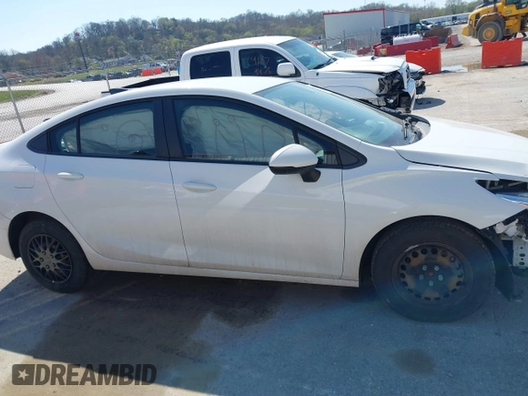 2017 Chevrolet Cruze LS with VIN 1G1BC5SM3H7259235, listed as a IAAI auction lot 41870044 with 84,256 mi miles and . Bid and sale history available at DreamBid. Image 14.