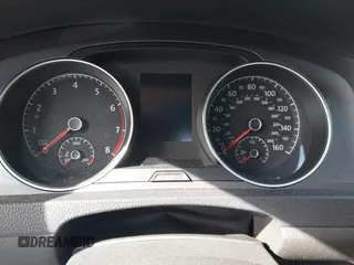 2017 Volkswagen Golf S с VIN 3VWH17AU0HM525270, выставлен на аукционе IAAI как лот 40931148 с пробегом Не указан миль и . История ставок и продаж доступна на DreamBid. Изображение 7.