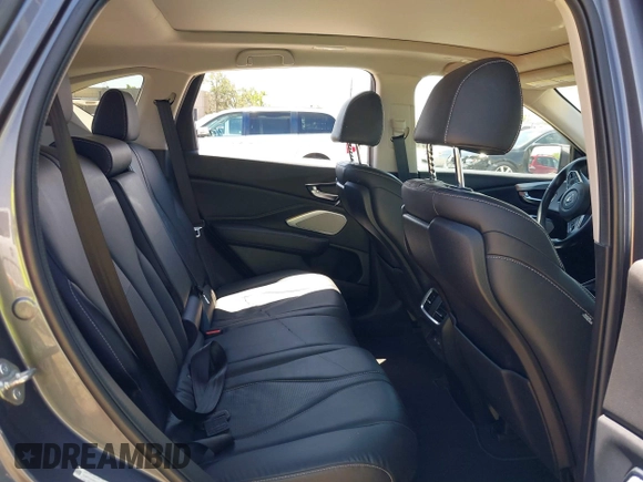 2020 Acura RDX Technology with VIN 5J8TC2H53LL014852, listed as a IAAI auction lot 39360410 with 61,341 mi miles and . Bid and sale history available at DreamBid. Image 8.