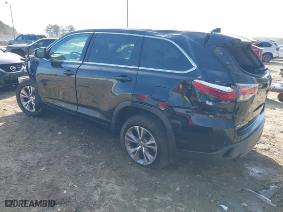 2015 Toyota Highlander LE with VIN 5TDBKRFH1FS125261, listed as a IAAI auction lot 41911183 with 1 mi miles. Bid and sale history available at carsss.com. Image 3.