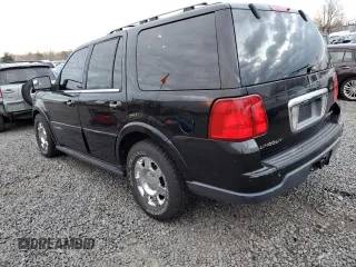 2005 Lincoln Navigator Luxury with VIN 5LMFU27575LJ01160, listed as a Copart auction lot 85954984 with 162,192 mi miles and Clean Title. Bid and sale history available at carsss.com. Image 2.