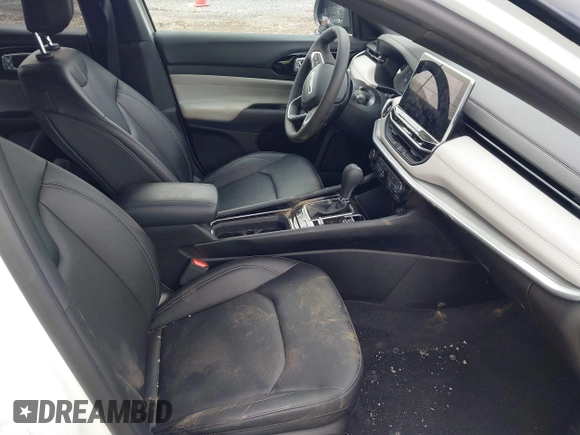 2025 Jeep Compass Limited with VIN 3C4NJDCN0ST502532, listed as a IAAI auction lot 42438283 with 2,709 mi miles and . Bid and sale history available at DreamBid. Image 5.