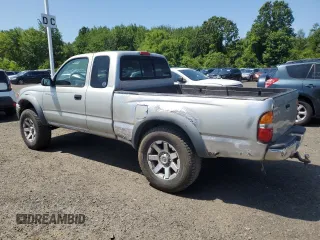 2001 Toyota Tacoma with VIN 5TEWM72N61Z859465, listed as a Copart auction lot 63696605 with 273,096 mi miles and Clean title. Bid and sale history available at DreamBid. Image 2.