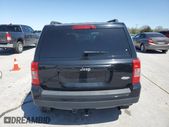 2015 Jeep Patriot Latitude with VIN 1C4NJPFB1FD314763, listed as a Copart auction lot 51809265 with 166,797 mi miles and Clean Title. Bid and sale history available at DreamBid. Image 6.