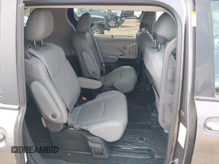 2024 Toyota Sienna XLE z VIN 5TDYSKFC5RS139626, wystawiony jako IAAI lot #42149627 z przebiegiem 10 148 mil mil oraz . Historia ofert i sprzedaży dostępna na DreamBid. Obrazek 8.