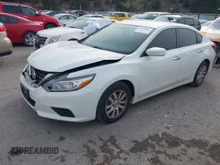 2018 Nissan Altima SV with VIN 1N4AL3APXJC247413, listed as a IAAI auction lot 41916016 with 112,148 mi miles and . Bid and sale history available at carsss.com. Image 2.