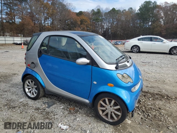 2006 Smart fortwo with VIN WME4503321J273497, listed as a Copart auction lot 83279784 with 51,749 mi miles and Non Repairable. Bid and sale history available at DreamBid. Image 4.