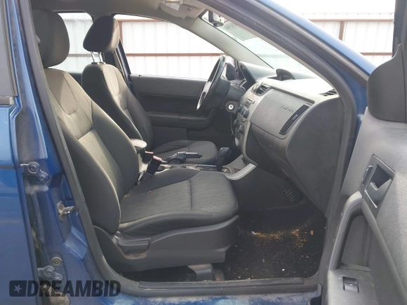 2009 Ford Focus SE with VIN 1FAHP35N39W176884, listed as a IAAI auction lot 41865864 with 193,747 mi miles. Bid and sale history available at carsss.com. Image 5.