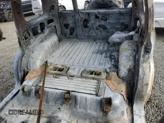 1994 Isuzu Trooper z VIN JACDH58VXR7931051, wystawiony jako Copart lot #50436555 z przebiegiem Nie podano mil oraz Nie do naprawy. Historia ofert i sprzedaży dostępna na DreamBid. Obrazek 10.