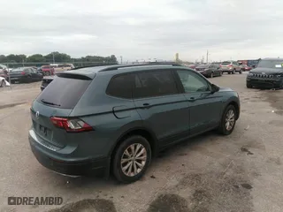 2019 Volkswagen Tiguan S with VIN 3VV1B7AXXKM121963, listed as a IAAI auction lot 40076115 with 167,540 mi miles. Bid and sale history available at carsss.com. Image 4.