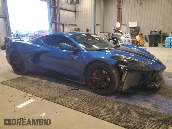 2020 Chevrolet Corvette 3LT z VIN 1G1Y82D45L5111115, wystawiony jako Copart lot #81969184 z przebiegiem 11 940 mil mil oraz Czysty tytuł • Clean title. Historia ofert i sprzedaży dostępna na DreamBid. Obrazek 4.