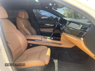 2010 BMW 7 Series 750Li with VIN WBAKB8C58ACY64395, listed as a Copart auction lot 41547175 with 137,375 mi miles and Salvage title. Bid and sale history available at DreamBid. Image 5.