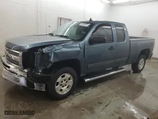 2013 Chevrolet Silverado 1500 LT with VIN 1GCRCSE08DZ110640, listed as a Copart auction lot 52442555 with 78,791 mi miles and Salvage Title. Bid and sale history available at carsss.com. Image 1.