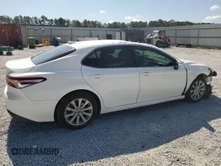 2020 Toyota Camry LE with VIN 4T1L11AK6LU900443, listed as a Copart auction lot 72664744 with 106,317 mi miles and Salvage Title. Bid and sale history available at DreamBid. Image 3.