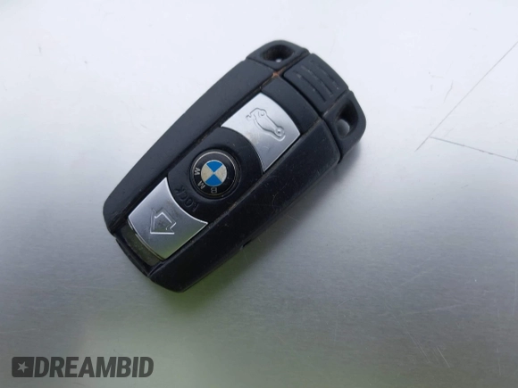 2009 BMW 3 Series 328i z VIN WBAPH57599NM33609, wystawiony jako IAAI lot #42368969 z przebiegiem 269 911 mil mil oraz . Historia ofert i sprzedaży dostępna na DreamBid. Obrazek 11.