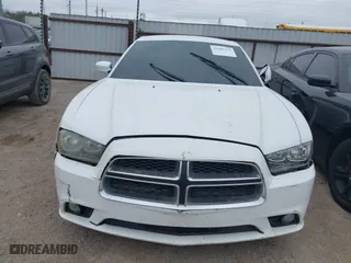 2013 Dodge Charger SXT Plus with VIN 2C3CDXHGXDH537220, listed as a IAAI auction lot 41905479 with 140,075 mi miles. Bid and sale history available at carsss.com. Image 12.