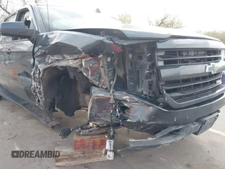 2017 Chevrolet Silverado 1500 LT with VIN 3GCUKREC7HG220780, listed as a IAAI auction lot 41978463 with 131,532 mi miles and . Bid and sale history available at DreamBid. Image 6.