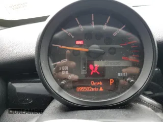 2015 MINI Cooper Coupe with VIN WMWSX1C52FT508184, listed as a Copart auction lot 60639664 with 95,502 mi miles and Salvage Title. Bid and sale history available at carsss.com. Image 9.