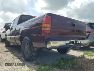 2000 Chevrolet Silverado 1500 with VIN 2GCEC19W9Y1364444, listed as a Copart auction lot 73749574 with 207,993 mi miles and Non Repairable. Bid and sale history available at DreamBid. Image 2.