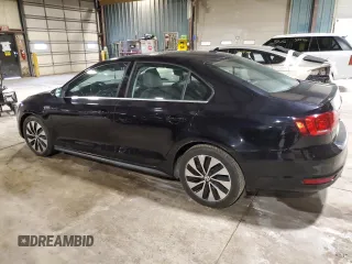 2013 Volkswagen Jetta Hybrid SE с VIN 3VW637AJ3DM220556, выставлен на аукционе Copart как лот 51519865 с пробегом 85 247 миль миль и Чистый • Clean title. История ставок и продаж доступна на DreamBid. Изображение 2.