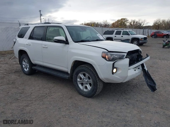 2020 Toyota 4Runner SR5 with VIN JTEBU5JR8L5758906, listed as a IAAI auction lot 40790726 with 69,848 mi miles. Bid and sale history available at carsss.com. Image 1.