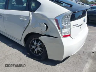 2010 Toyota Prius II z VIN JTDKN3DU8A0226619, wystawiony jako IAAI lot #42303693 z przebiegiem 123 068 mil mil oraz . Historia ofert i sprzedaży dostępna na DreamBid. Obrazek 6.