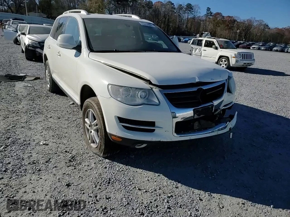 2009 Volkswagen Touareg VR6 с VIN WVGBE77L09D023864, выставлен на аукционе Copart как лот 83619984 с пробегом Не указан миль и Списание • Salvage title. История ставок и продаж доступна на DreamBid. Изображение 12.