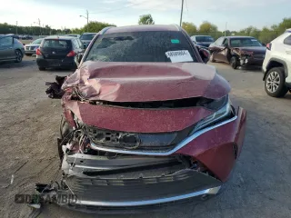 2024 Toyota Venza LE with VIN JTEAAAAH2RJ167572, listed as a Copart auction lot 68595804 with 12,195 mi miles and Salvage Title. Bid and sale history available at carsss.com. Image 5.