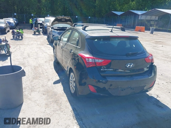 2016 Hyundai Elantra z VIN KMHD35LHXGU275560, wystawiony jako IAAI lot #42102381 z przebiegiem 35 572 mil mil oraz . Historia ofert i sprzedaży dostępna na DreamBid. Obrazek 3.
