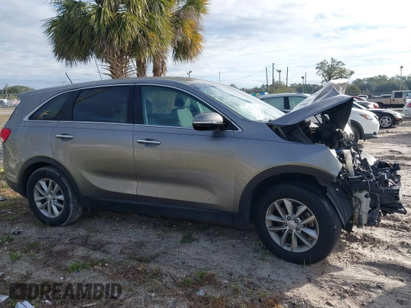 2018 Kia Sorento LX with VIN 5XYPG4A39JG385841, listed as a IAAI auction lot 41420471 with 1 mi miles. Bid and sale history available at carsss.com. Image 13.