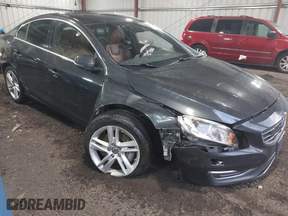 2015 Volvo S60 T5 Platinum with VIN YV1612TM1F1348534, listed as a IAAI auction lot 40961620 with 135,090 mi miles. Bid and sale history available at carsss.com. Image 6.
