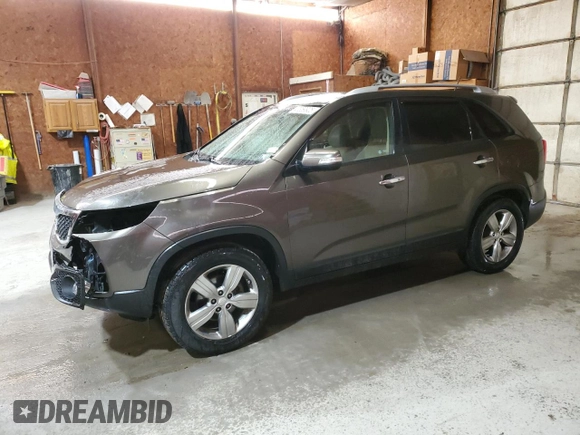 2013 Kia Sorento EX with VIN 5XYKU3A2XDG388319, listed as a Copart auction lot 47359925 with 111,901 mi miles and Salvage Title. Bid and sale history available at carsss.com. Image 1.