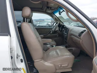 2004 Toyota Sequoia Limited with VIN 5TDZT38A74S227279, listed as a IAAI auction lot 41569158 with 292,267 mi miles. Bid and sale history available at carsss.com. Image 5.
