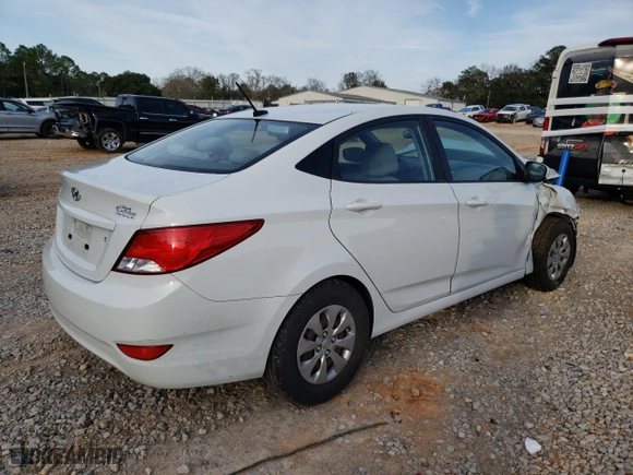 2017 Hyundai Accent SE with VIN KMHCT4AE1HU359198, listed as a Copart auction lot 45213215 with 118,654 mi miles and Salvage Title. Bid and sale history available at carsss.com. Image 3.