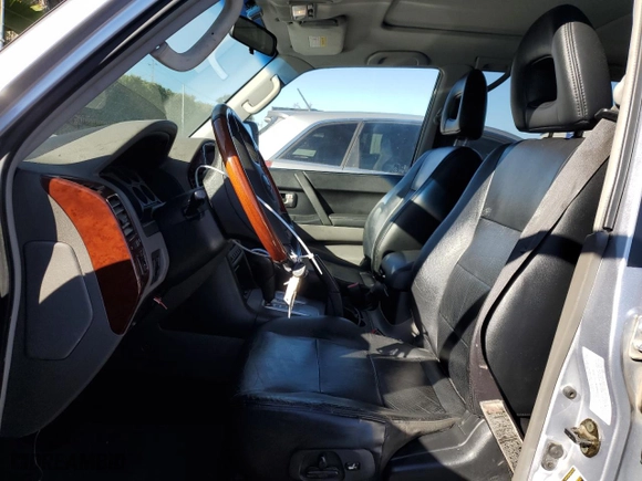 2004 Mitsubishi Montero LTD with VIN JA4MW51S74J010242, listed as a Copart auction lot 89154515 with 200044 miles and Salvage Title. Bid and sale history available at carsss.com. Image 7.