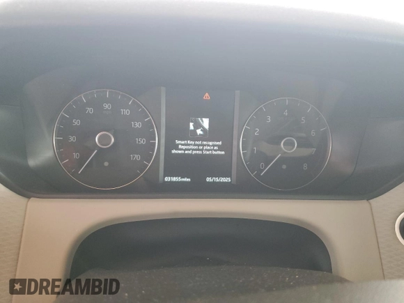 2019 Land Rover Range Rover Velar S with VIN SALYB2EX7KA781801, listed as a Copart auction lot 57100595 with 31,855 mi miles and Salvage title. Bid and sale history available at DreamBid. Image 9.
